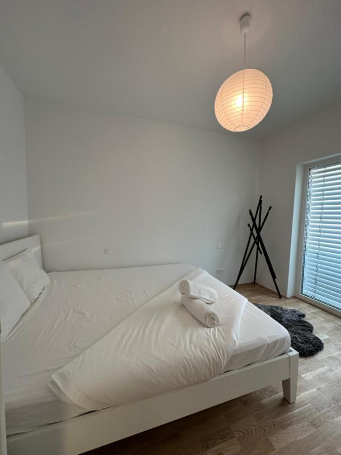 New Apartment With Spacious Balcony 18 เวียนนา ภายนอก รูปภาพ
